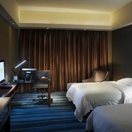 Metropolo Shijiazhuang Yuhua Hotell Exteriör bild